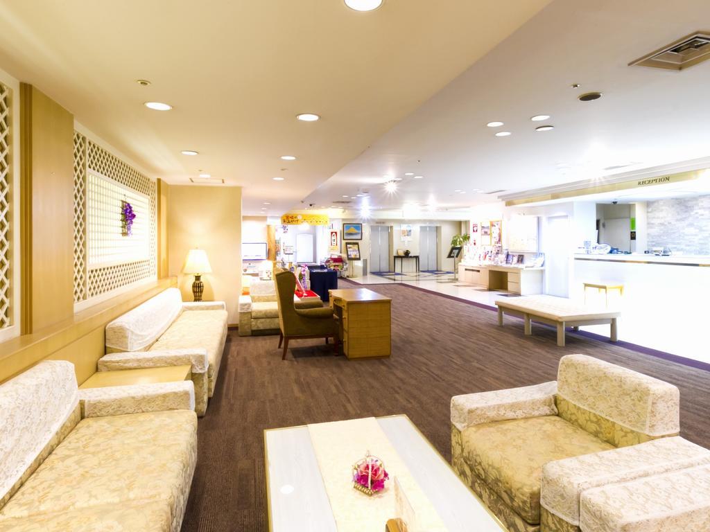 מיאזאקי Hotel Merieges מראה חיצוני תמונה